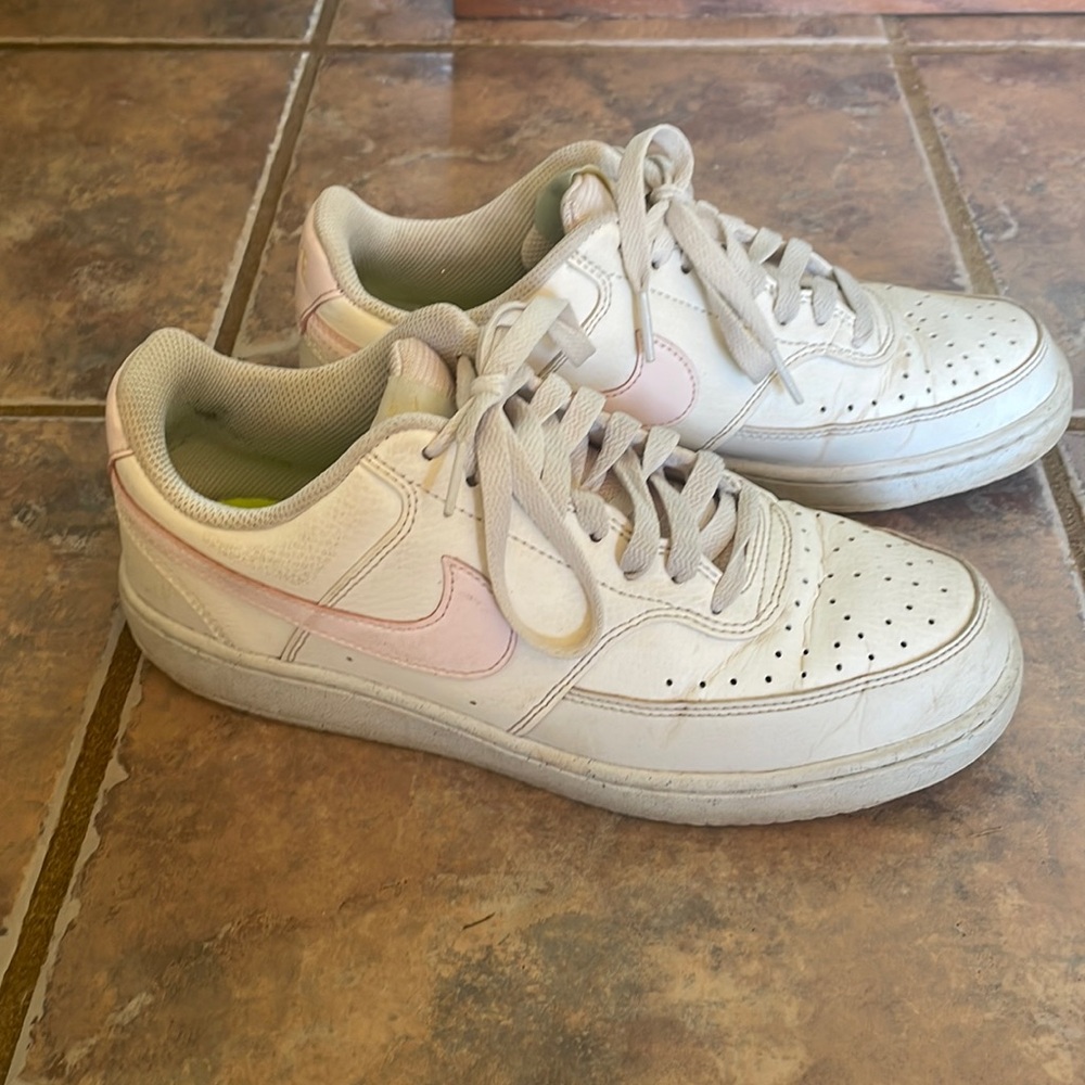 Nike Court Vision Low Tops